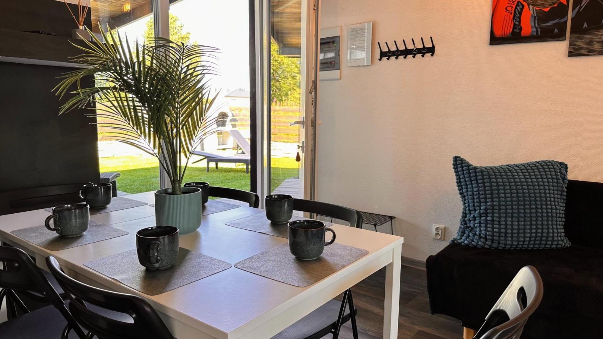 Domki Apartamentowe Nad Morzem - Szyk Mielno Миелно Екстериор снимка
